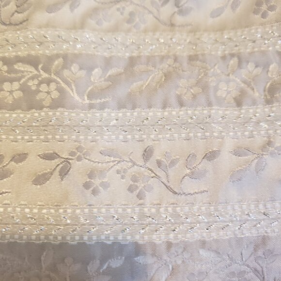 Crimson by Lawrence Kurtz set top & skirt - Picture 8 of 9